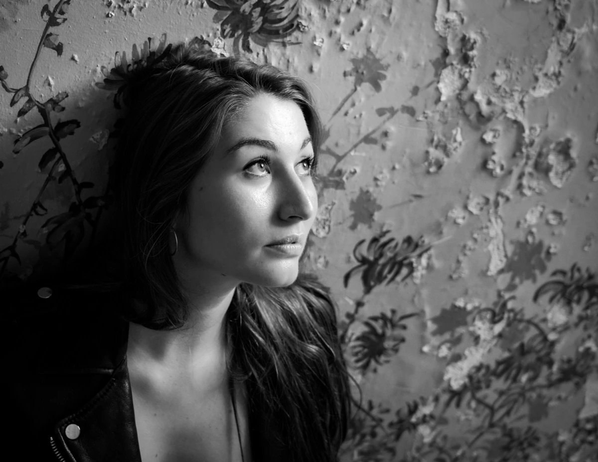 Portrait noir et blanc de ViBe Rouvet